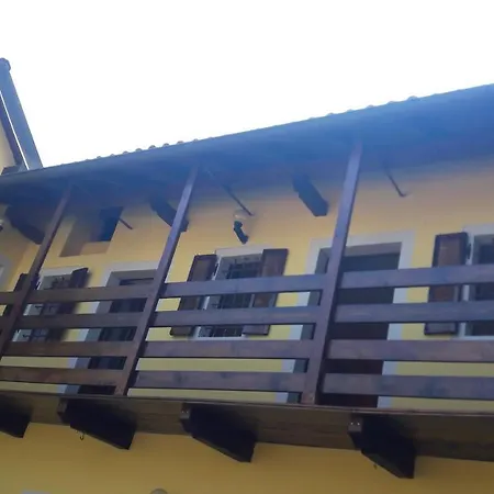 Casa de Férias La Corte Di Nonno Gino Stresa