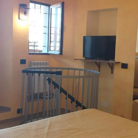 La Corte Di Nonno Gino ستريزا