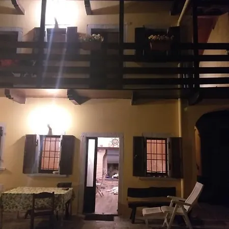La Corte Di Nonno Gino Nyaraló