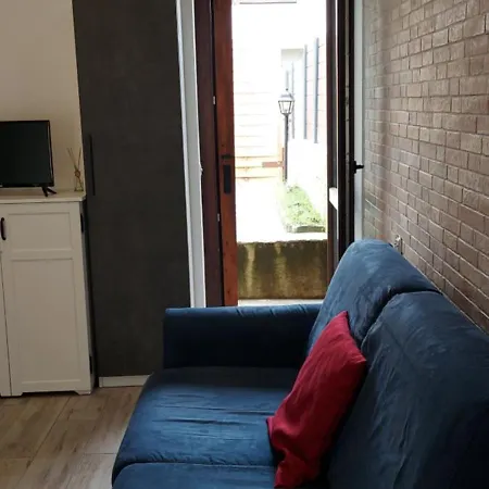 La Corte Di Nonno Gino Casa de Férias Stresa